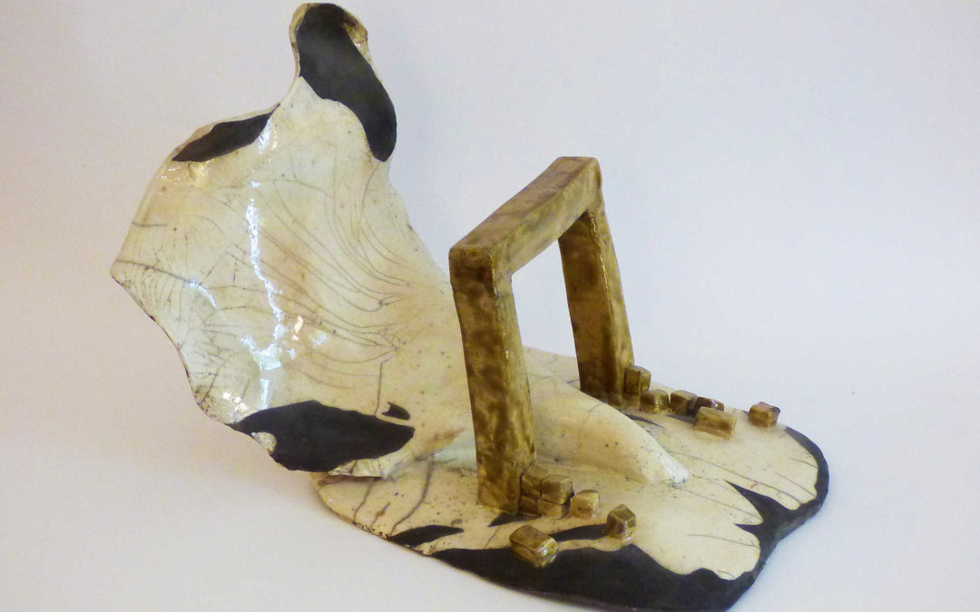 “Fuga” – 2016 Ceramica Raku 34x22x27 cm