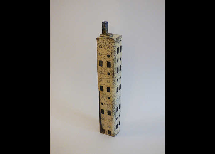 “Grattacielo” – 2015 Ceramica Raku 8x49x8 cm