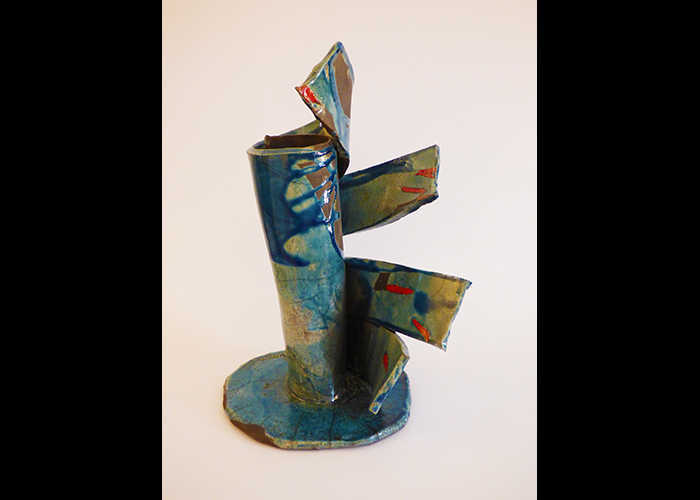 “Molti futuri” – 2017 Ceramica Raku 25x38x21 cm