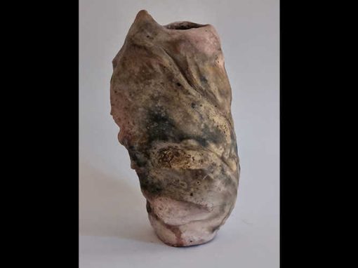 “Ferro e Fuoco” – 2021 Ceramica, saggar firing – 14x13x29 cm